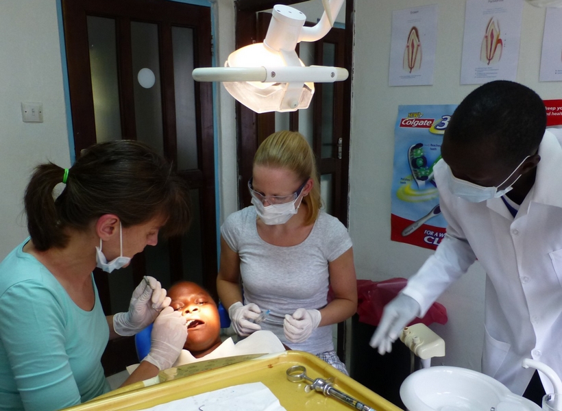 Zahnaerztliche Behandlung